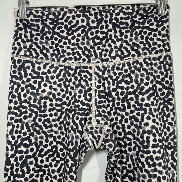 Lululemon High Times Pant Wrap Mesh
Ace Spot Grain Black - Picture 7 of 13